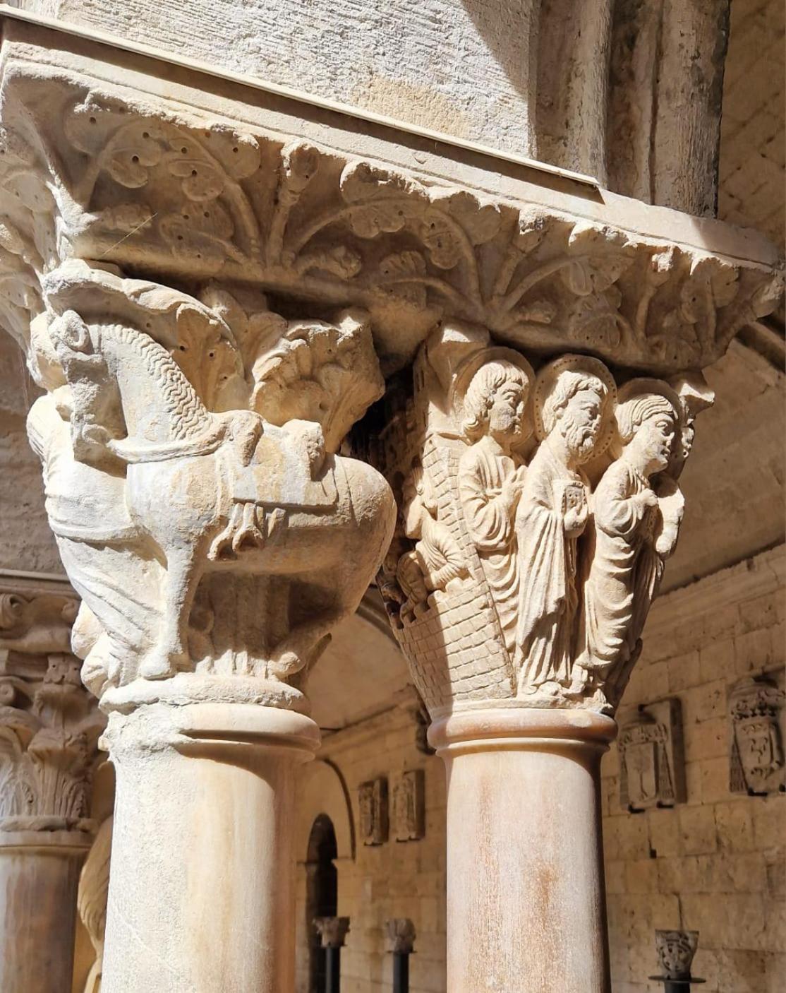 Capucines, Un Jardin Secret Dans Le Centre Historique Apartment Arles Bagian luar foto